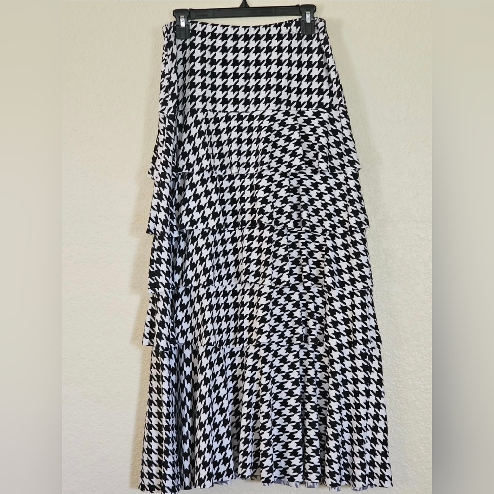 Black/White Houndstooth Ruffle Maxi Skirt